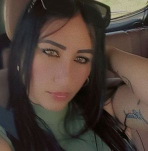 Meet your Posher, Yanay